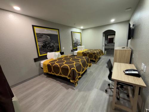 room detail thumbnail 0