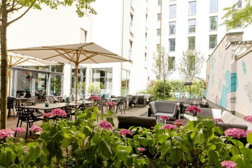 Motel One Köln-Mediapark - image 12