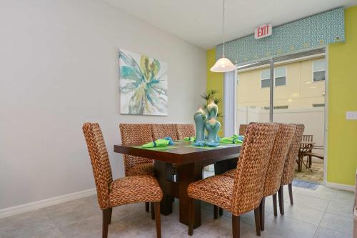 Four Bedrooms Townhouse 5102 in Kissimmee, USA