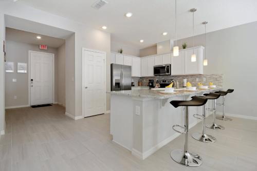 Four Bedrooms TownHome 5130 - image 28