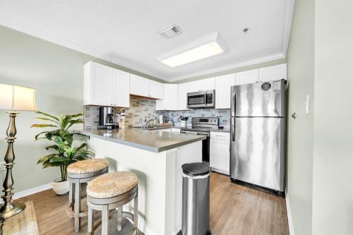 Condo with Gulf View & pool, beach access & bunks in Destin (FL)
