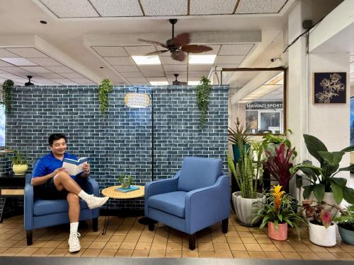 Central YMCA Residences in Honolulu (HI)