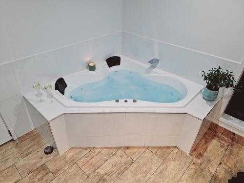 Moonlight Ridge Chalet in เมาท์บัตเลอร์