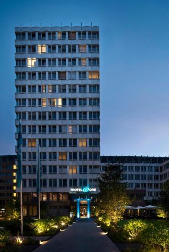 Motel One Munchen-Campus