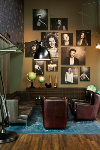 Motel One München-Campus - image 3