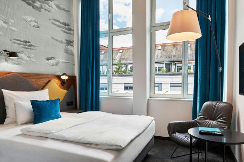 Motel One Zürich - image 36