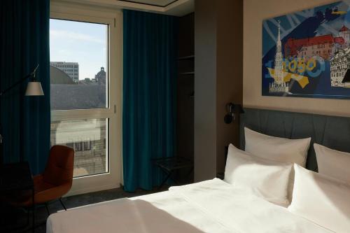 The Cloud One Nürnberg part of the Motel One Group - image 5