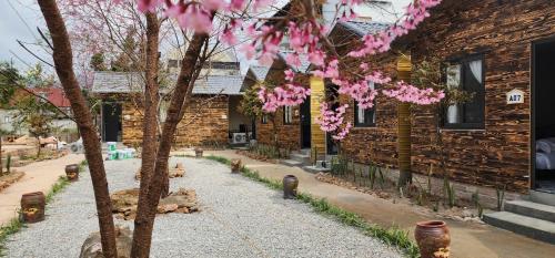 SAKURA Retreat – khách sạn tại Mộc Châu