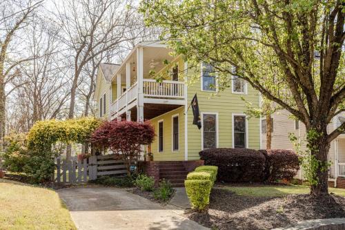 Lush, Spacious Intown Retreat in Peoplestown