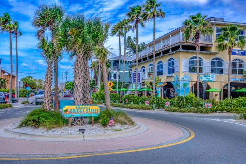 The Anna Maria Island Beach Palms 5B - image 23