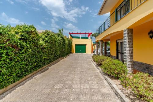 A Big Beautiful House near Santa Cruz beach in A-Dos-Cunhados