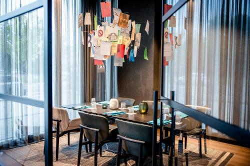 酒吧/高級酒吧, Motel One Karlsruhe in 卡爾斯魯厄市中心