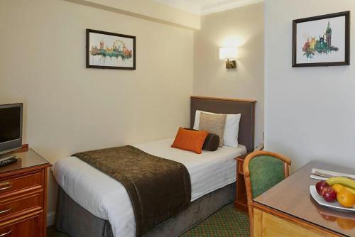 Lancaster Gate Hotel - image 11