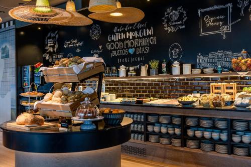Motel One Wien-Donau City 3