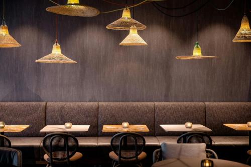 Motel One Wien-Donau City - image 7
