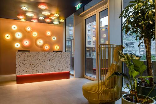 Motel One Rotterdam 4