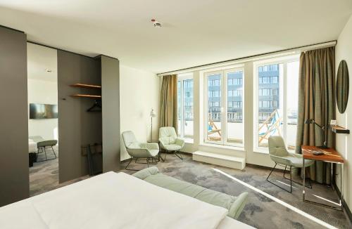 1 queen bed