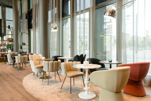 Motel One Dresden am Zwinger, Дрезден (фото 9)