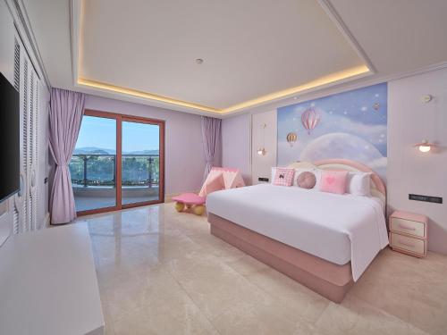 room detail thumbnail 0