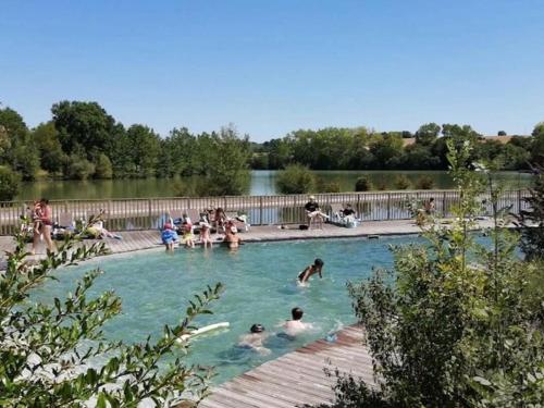 Chalet Confort 4 Pers avec Terrasse - API-1-52-866 in Saint-Vincent-de-Lamontjoie