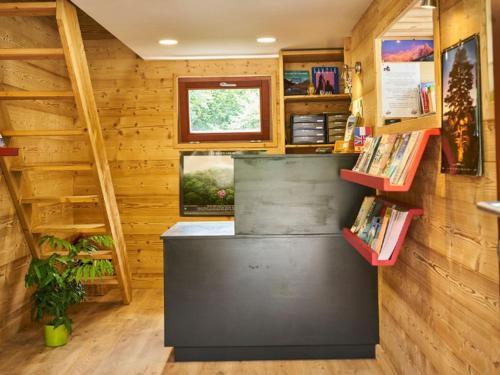 Mobil-home confortable avec terrasse a Seez, 2 chambres - API-1-52-872 in Seez