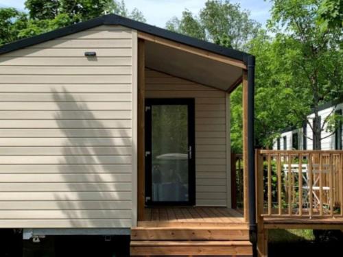 Mobil home confortable avec terrasse à Challes-les-Eaux - API-1-52-1268 - Camping - Challes-les-Eaux