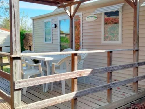 Mobil-Home 2 Chambres avec Terrasse - API-1-52-1325 in Vielmur-sur-Agout