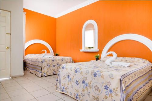 Hotel del Tajo Hotel del Tajo is perfectly located for both business and leisure guests in Salamanca. Both business travelers and tourists can enjoy the hotels facilities and services. Free Wi-Fi in all rooms, 24-h