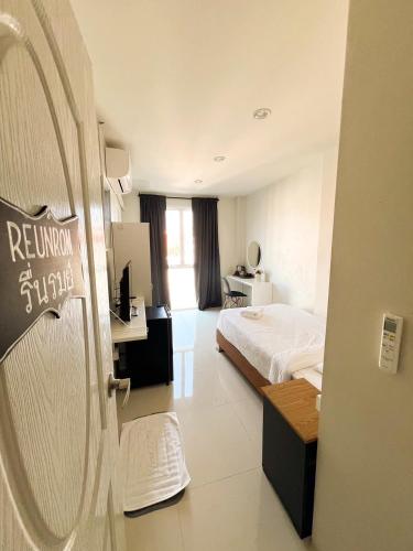 Pim's Bed and Breakfast @ Phuket in Pa klok