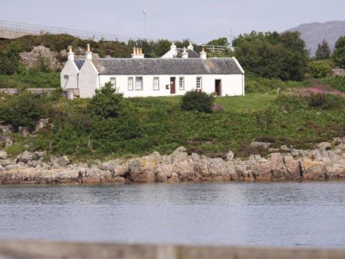 Зовнішній вигляд готелю, Gavin Maxwell Cottage in Kyleakin