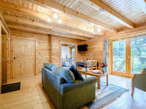 Instalaciones, Larch - Uk31134 in Killin