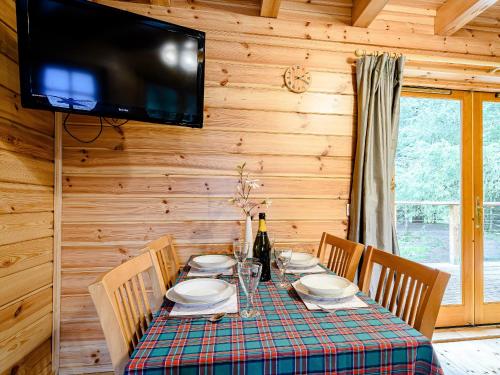 Instalaciones, Larch - Uk31134 in Killin