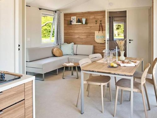 Mobil-Home 6 Pers, Terrasse - API-1-52-1638 – khách sạn tại Ignaux