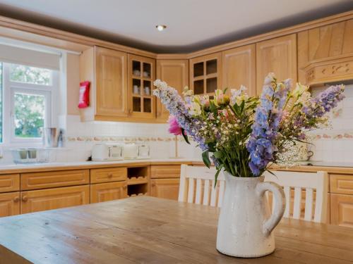 Kitchen, The Farmhouse At Ream Hills in Staining and Weeton