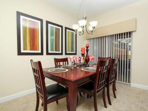 Bismarck Palm Townhome 8929 - main image