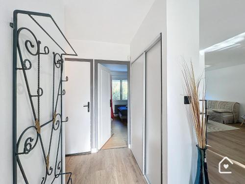 La Dinière - Calme - Jardin - 15mn du Futuroscope (La Diniere - Calme - Jardin - 15mn du Futuroscope) in 聖埃盧瓦