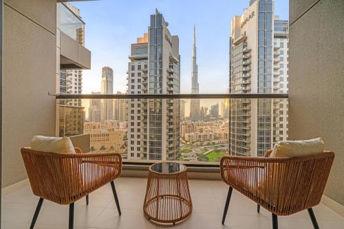 full burj Khalifa view chic Studio Dubai 