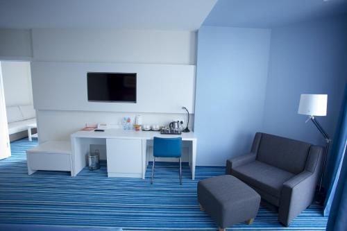 Tangerine Apart Hotel Batumi Room Type - Family Room with Sea View