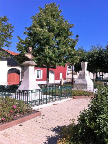 A környék, Les Lilas Roses in Chamouilley