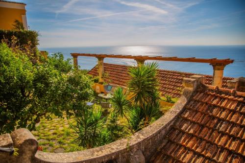 Villa la Pistrice with seaview and enclosed garden