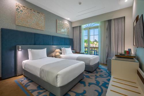 room detail thumbnail 1