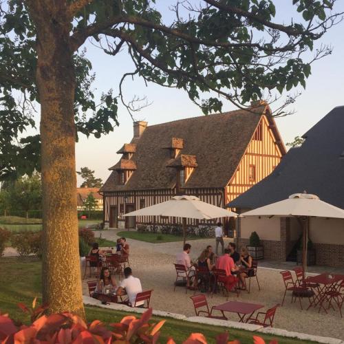 Balcony/terrace, Manoir de Surville Hotel & Spa & restaurant in Surville