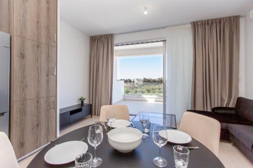 BlueStar Limassol Suites in Kato Polemidia