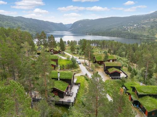 Charming cabin by Hallingskarvet ski center in Skoro