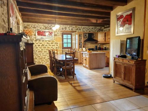 Gite de prestige CHARLU Correze in Espagnac