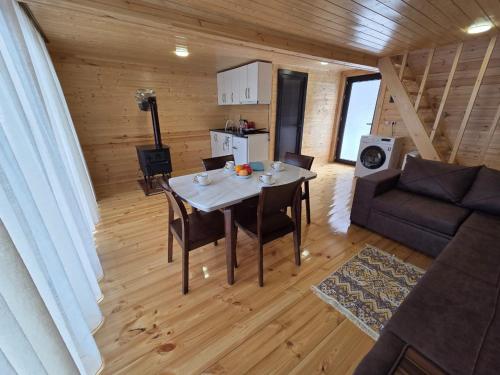 Lasha's Cottage