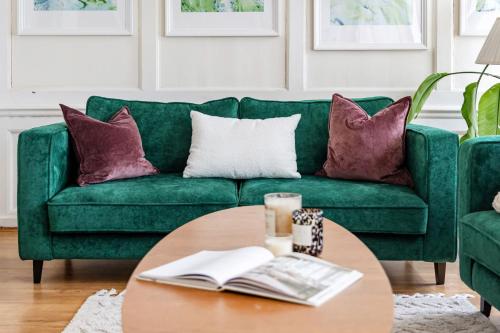 BnBNova - 3BR 2BA - Fitzrovia & St Annes Gardens - image 11