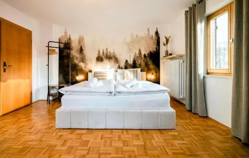 Bergblick & Altbau-Charme I 2 Balkone I aktivCARD - 130 Erlebnisse inklusive I Parkplatz in Bodenmais, Deutschland