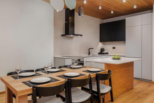 Mountain Retreat by Dukley in Drpe
