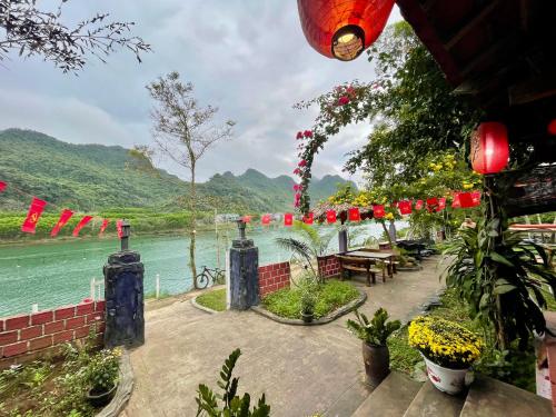 Son River House, Phong Nha